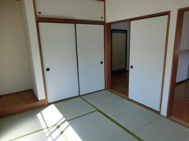 ベッドルーム