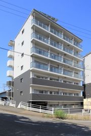 LUST YANAIMACHI Ⅱの外観画像