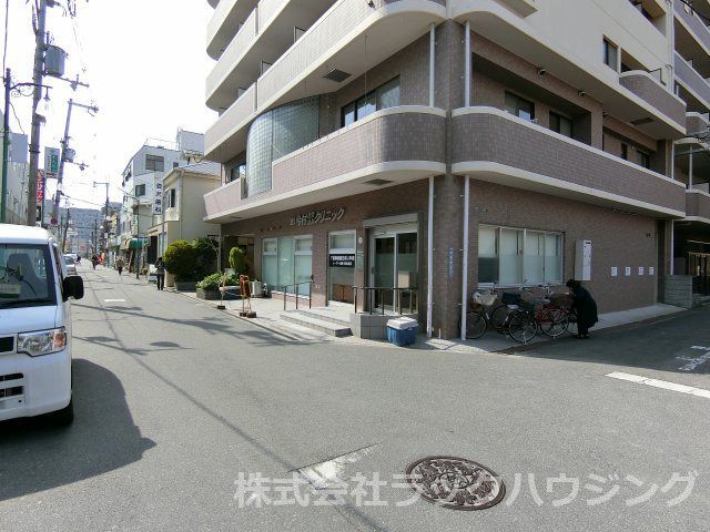 近くに施設あり