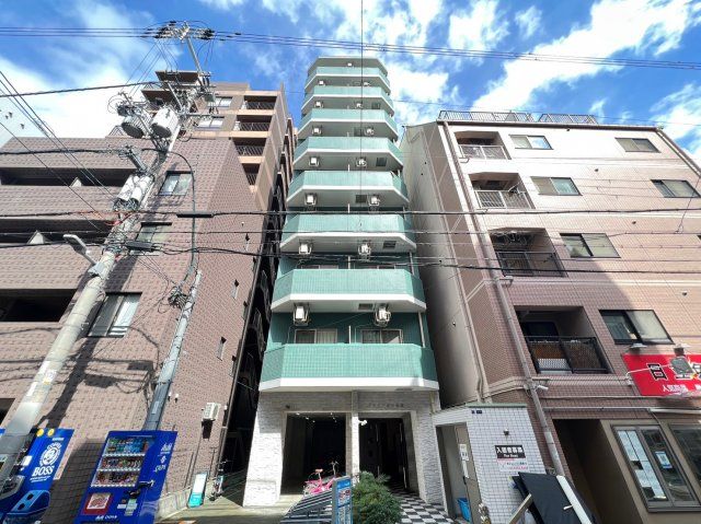 クレシア東心斎橋の外観画像