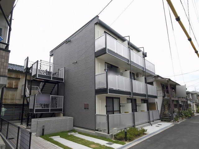 レオパレスビスタリー清の外観画像