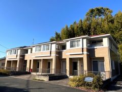 クレストールの外観画像