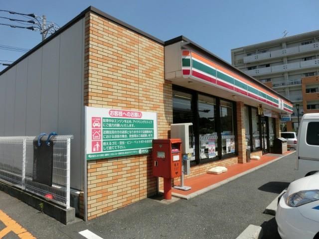 セブンイレブン(120m)