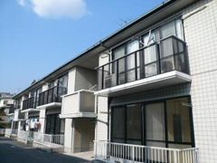 ファミーユ岡本の外観画像