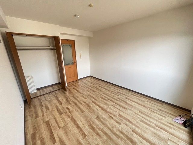 ベッドルーム