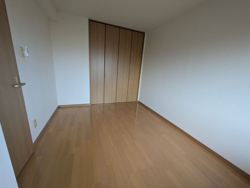 ベッドルーム