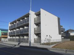 クレイノルナ ルミエール三郷の外観画像