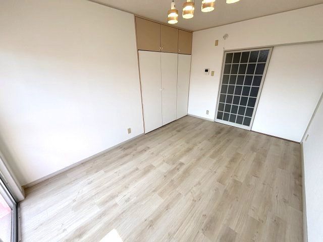 ベッドルーム