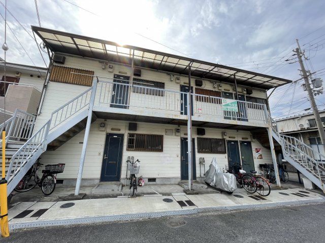 新家ハイツの外観画像