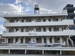 西浦マンションの外観画像