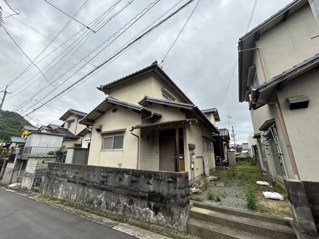 岡部哉慧貸家C棟の外観画像