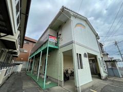 グリーンクラークの外観画像