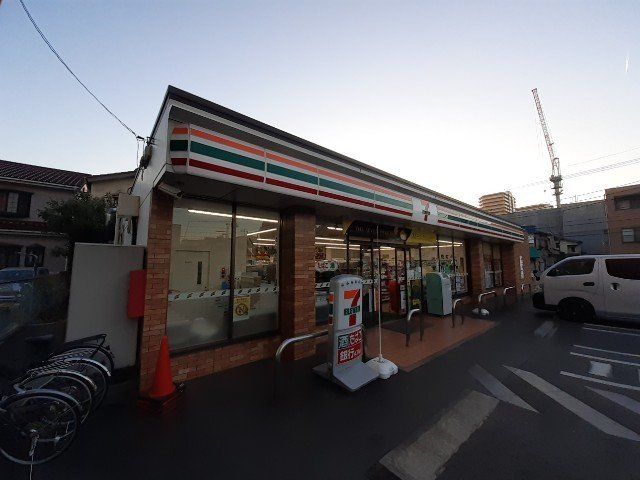 セブンイレブンまで30m