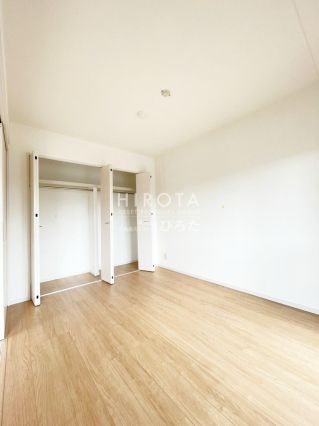 ハニーズ小倉サニーサイドモール店(480m)