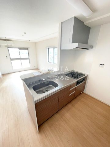 独立行政法人労働者健康福祉機構九州労災病院(1260m)