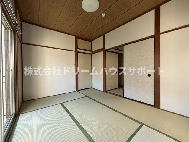 ベッドルーム