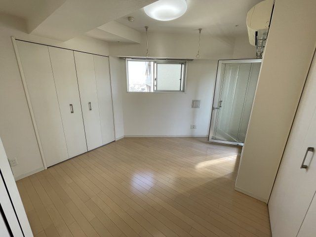 ベッドルーム