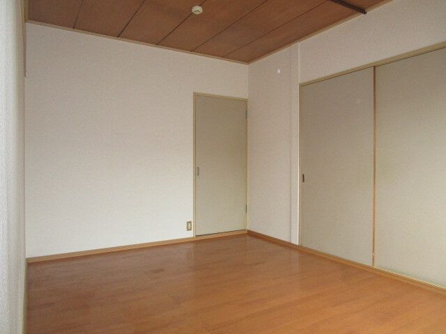 ベッドルーム