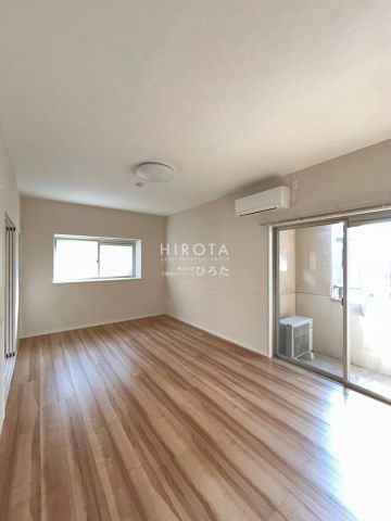 ローソン小倉田町店(260m)
