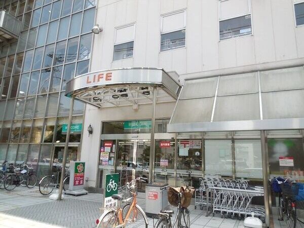 近くに施設あり