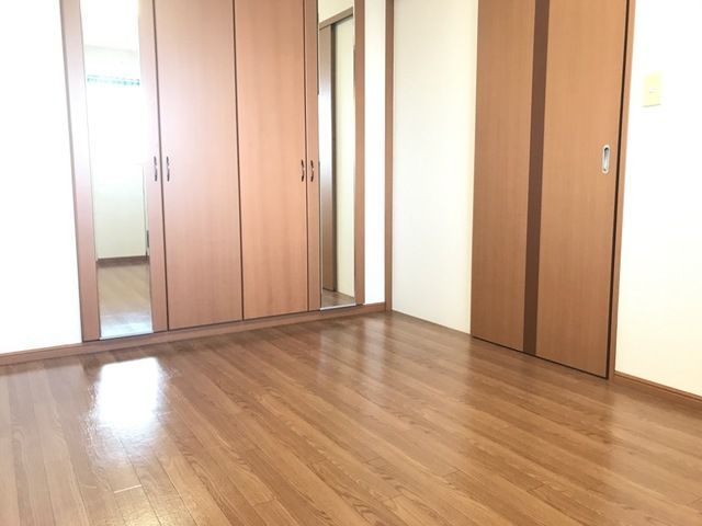 ベッドルーム