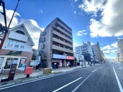 ウェルコート岡本の外観画像