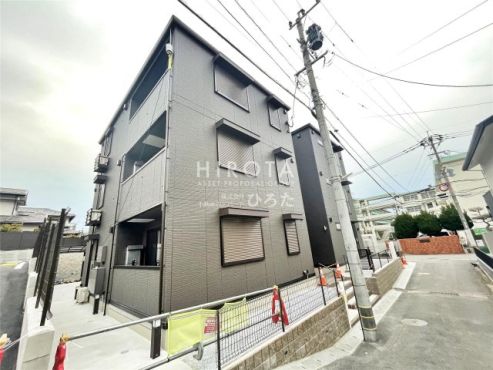 ファミリーマート折尾堀川町店(830m)