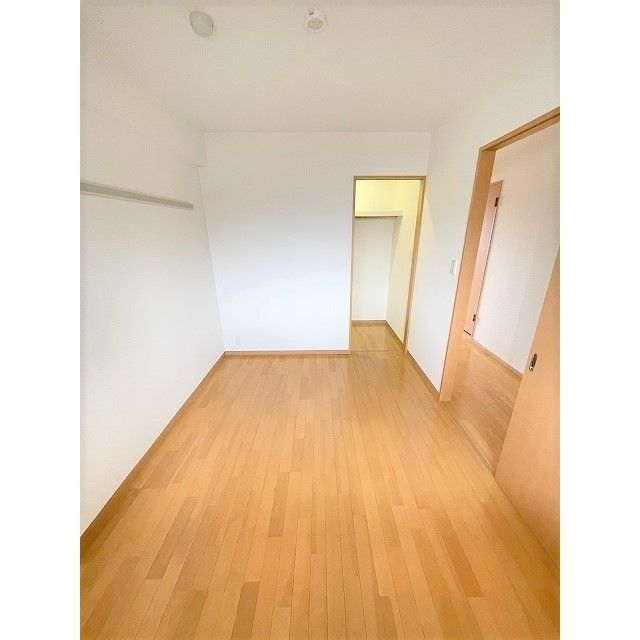 ベッドルーム