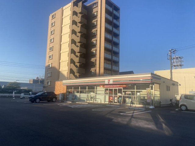 セブンイレブン八幡光明2丁目店(150m)