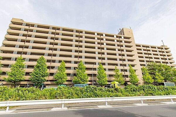 横浜マリンハイツ2号館の外観画像