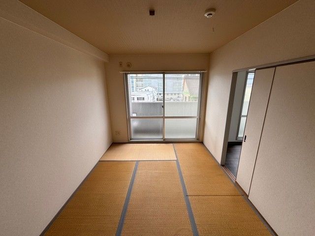ベッドルーム