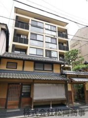 ヴィラスタジオーネ御所南の外観画像