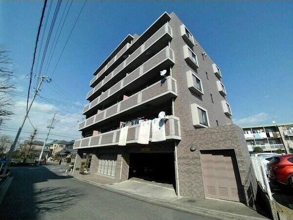 ブルーアース朝霞の外観画像