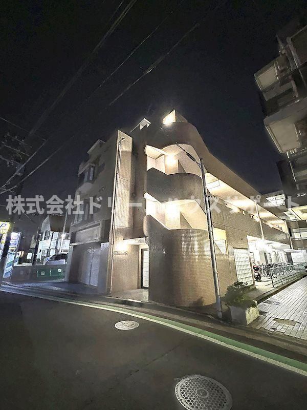 日宝コート金沢文庫の外観画像