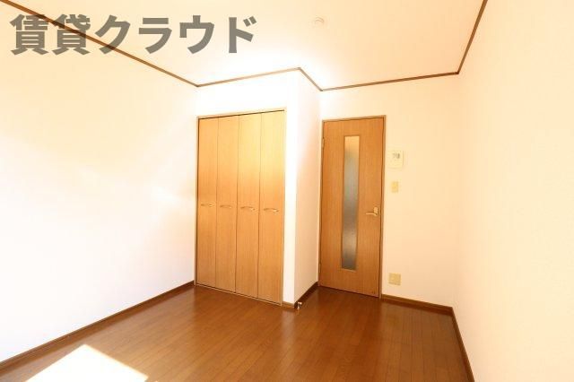 ベッドルーム