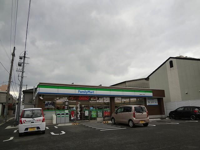 ファミリーマート／戸畑沖台二丁目店 (270m)