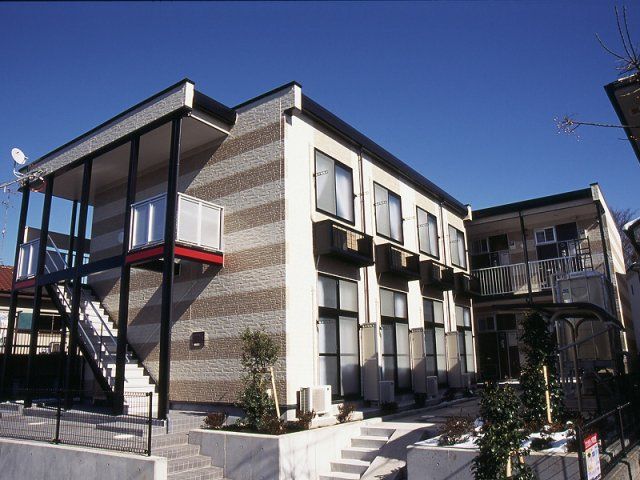 レオパレスヒルズ島台の外観画像