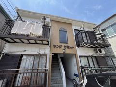 ヤングサミットの外観画像