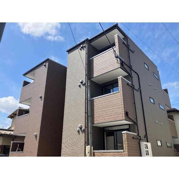 REGALEST薬師堂駅前の外観画像