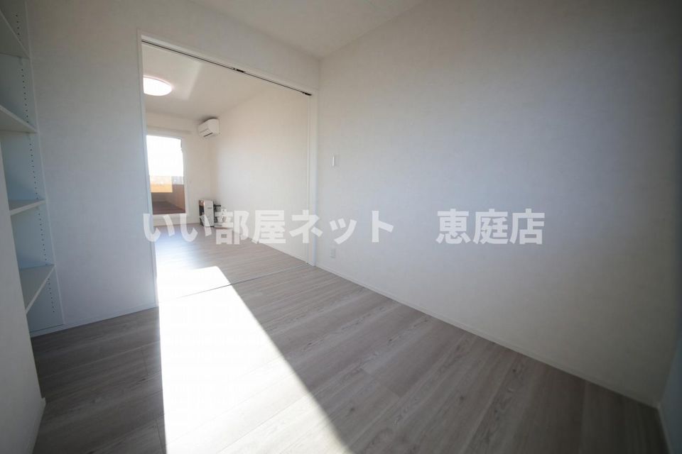 ベッドルーム