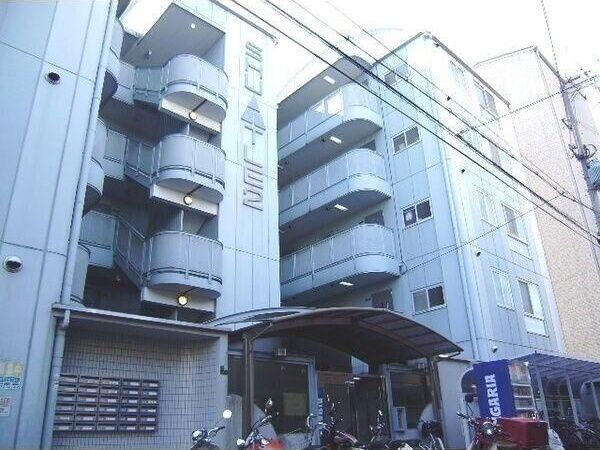 シャトルⅡの外観画像