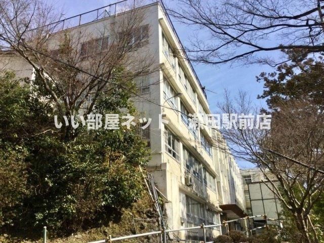 延暦寺学園比叡山高等学校(高校・高専)まで3000m