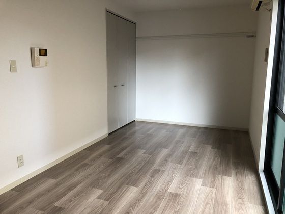 ベッドルーム