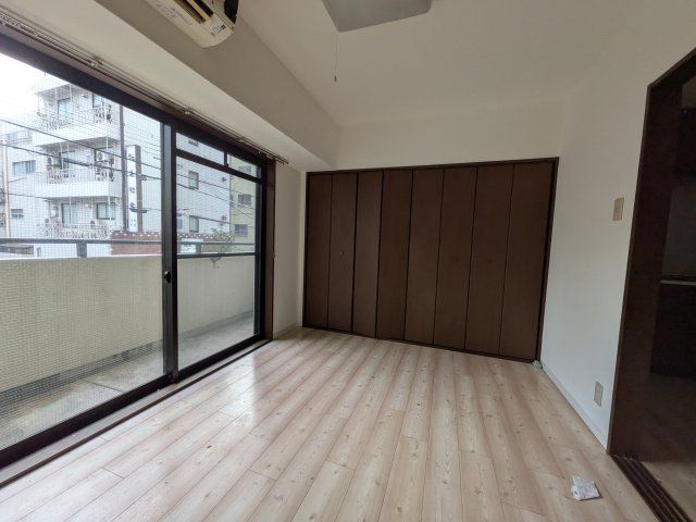 ベッドルーム