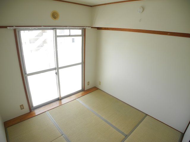 ベッドルーム