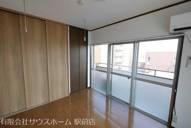 ベッドルーム