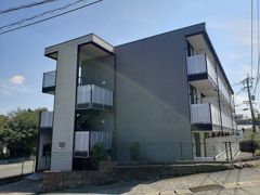 レオパレスグリーンヒルズ花園の外観画像