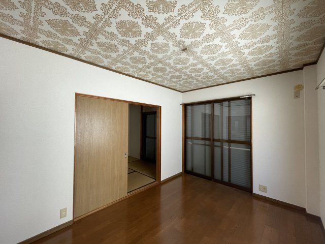 洋室
