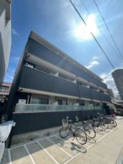 クレセント江坂の外観画像