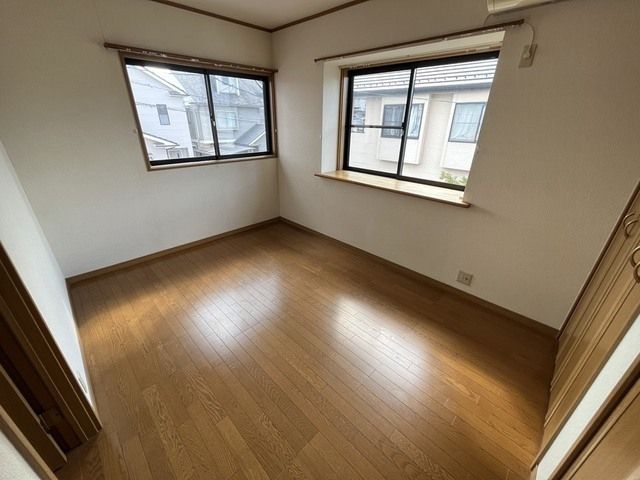 ベッドルーム